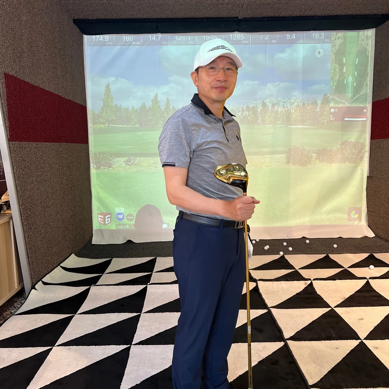 65세 골퍼의 도전 - 시크리트포스 골드 2로 비거리 증가와 골프의 즐거움 찾기