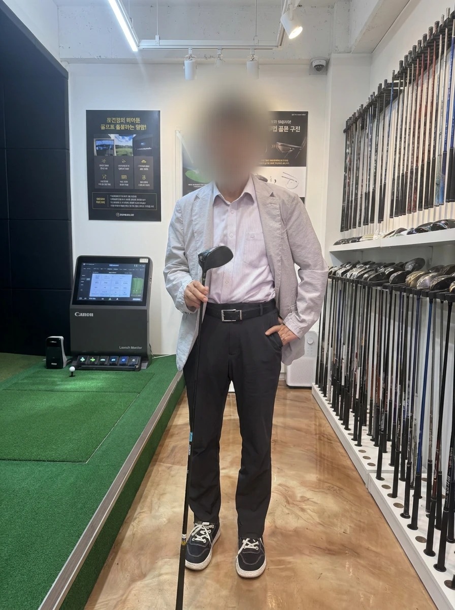 피팅 스튜디오 배경으로 재구성한 연O호님